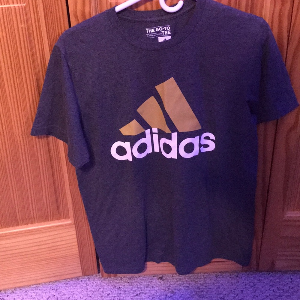 Men’s adidas t-shirt